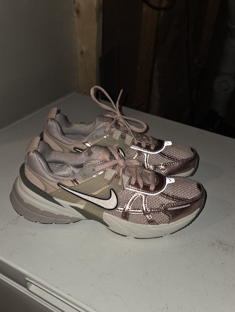 USED  Womens Nike V2K Run Particle Beige  Size 7.5